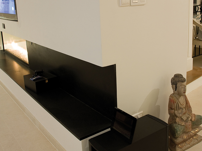 incrustation télévision mur home-cinéma hifi hitech